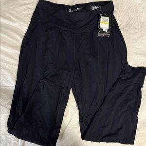 Under Armour Women's Black Leggings